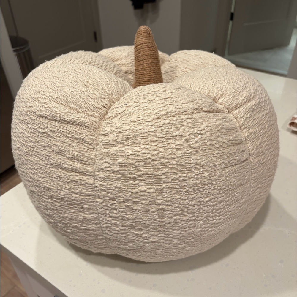 Large pumpkin beige pillow